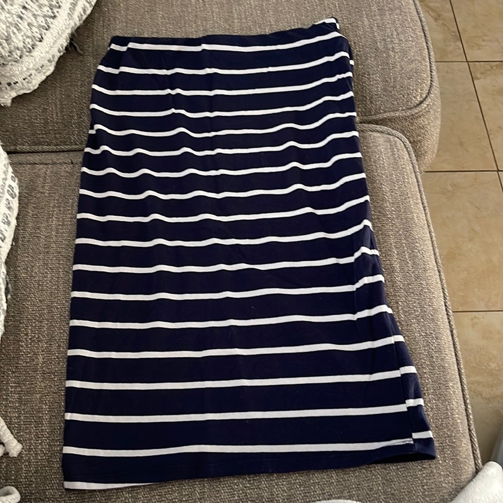 Womens navy striped midi skirt size medium
